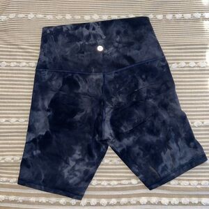 Lululemon Navy Tie-Dye Shorts Size 6